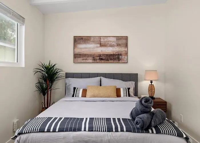 Charming Zen Venice Beach 3Br Home W/Patio & W/D