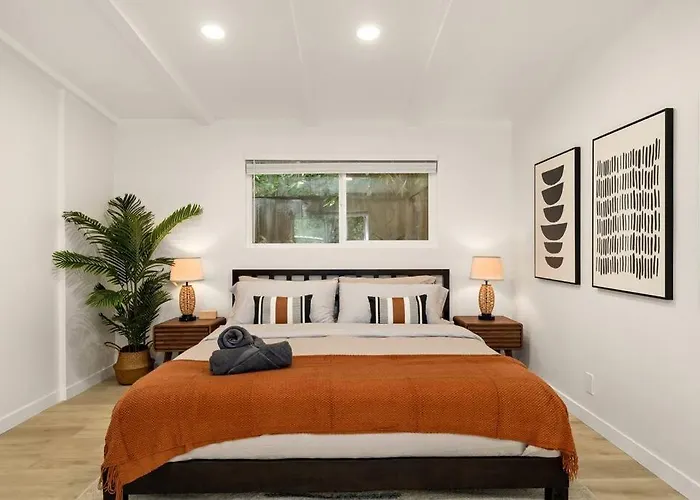 Charming Zen Venice Beach 3Br Home W/Patio & W/D
