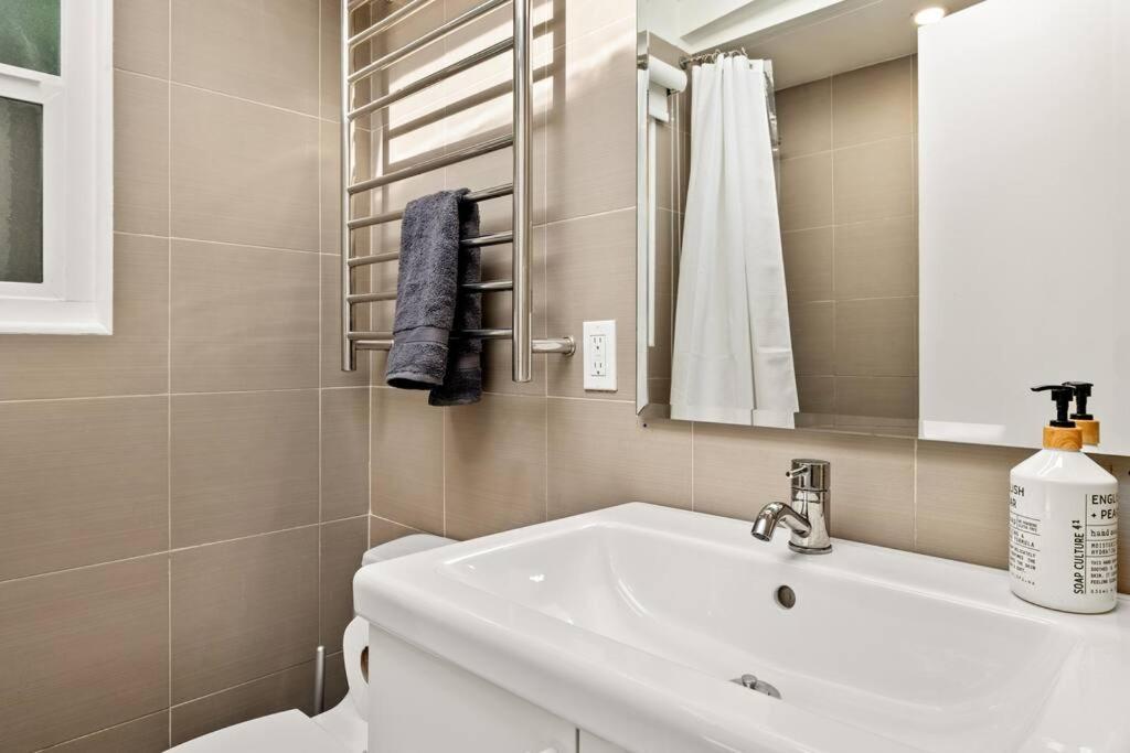 Hébergement de vacances Charming Zen Venice 3br W/patio & W/d