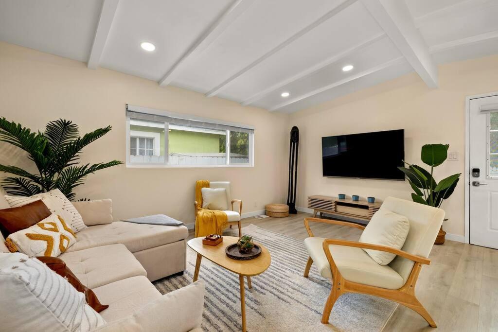 Charming Zen Venice 3br W/patio & W/d Hébergement de vacances
